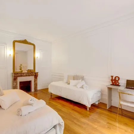 Apartment Luxurious Flat Champs Elysee