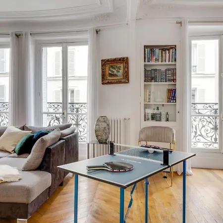Luxurious Flat Champs Elysee Apartment